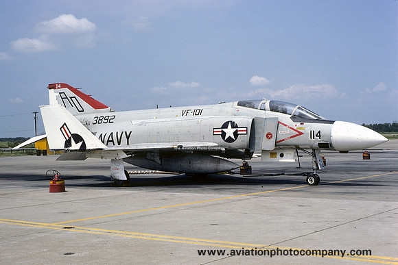 US Navy VF-101 McDonnell F-4J Phantom 153892/AD-114 (1974)