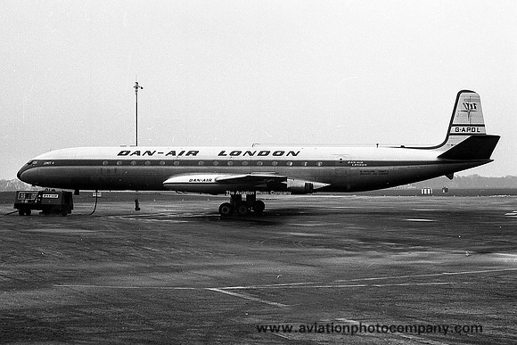 Dan Air London De Havilland Comet 4 G-APDL (1970)