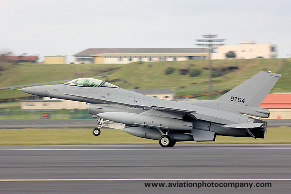 Egyptian Air Force Lockheed F-16C 9754 on delivery through Lajes (2013)