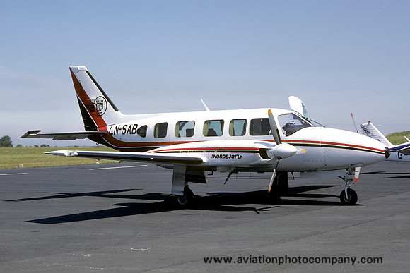 Nordsjofly Piper PA-31 Navajo LN-SAB (1978)