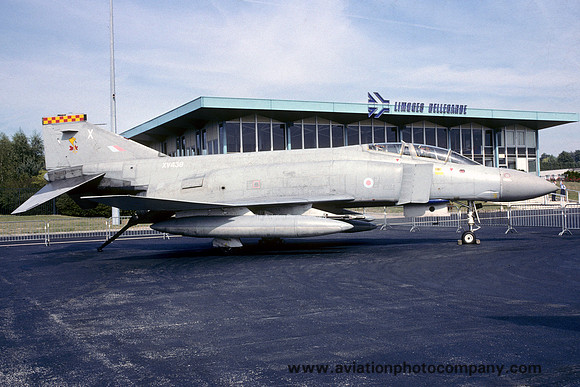 RAF 92 Squadron McDonnell F-4M Phantom FGR.2 XV439/X (1989)