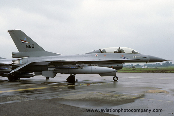 Norwegian Air Force 331 Skv General Dynamics F-16B 689 (1987)