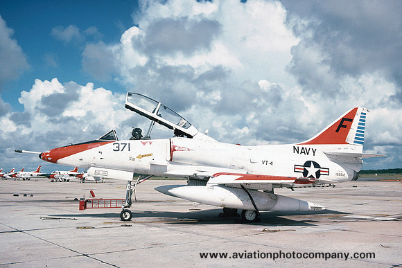 US Navy VT-4 Douglas TA-4J 156912/F-371 (1975)