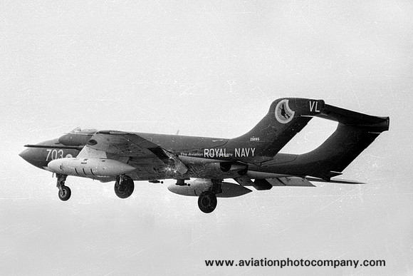 Royal Navy 890 Squadron De Havilland Sea Vixen FAW.2 XN685/VL703 (1971)