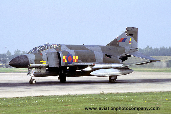 RAF 92 Squadron McDonnell F-4M Phantom FGR.2 XV415/P at RAF Wildenrath (1982)
