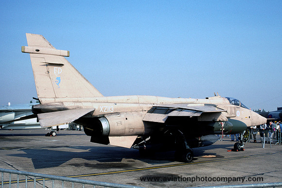 RAF 41 Squadron Sepecat Jaguar GR.1 XZ113/FD (1991)