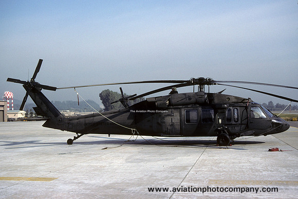 US Army 1-52 Avn Sikorsky UH-60A Blackhawk 83-23913 (2001)