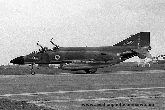 RAF 41 Squadron McDonnell F-4M Phantom FGR.2 XV493/F (1973)