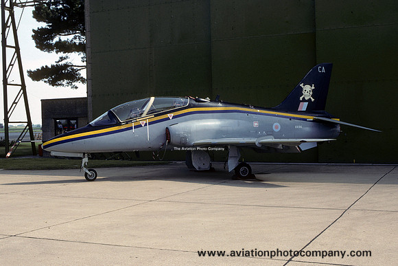 RAF 100 Squadron HS Hawk T.1A XX195 at RAF Wyton (1992)