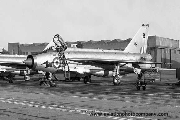RAF 111 Squadron English Electric Lightning F.3 XP749/B (1967)