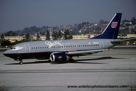 Shuttle by United Boeing 737-500 N914UA at San Diego IAP (1999)