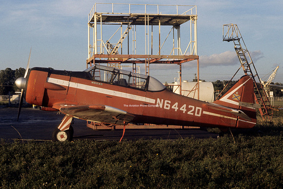 North American SNJ-6 Texan N6442D
