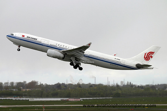 Air China Airbus A330-300 B-5916 (2016)