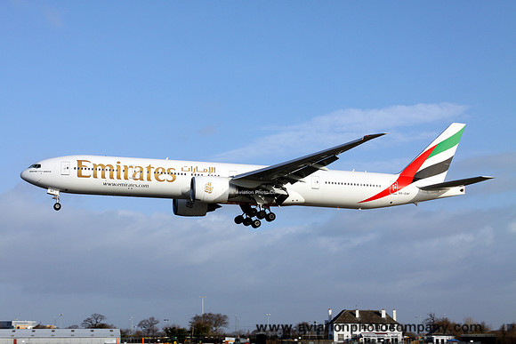 Emirates Boeing 777-300ER A6-ENF at Manchester (2013)