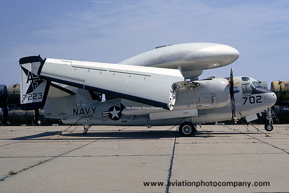 USN VAW-207 Grumman E-1B 147223/AF702 (1974)