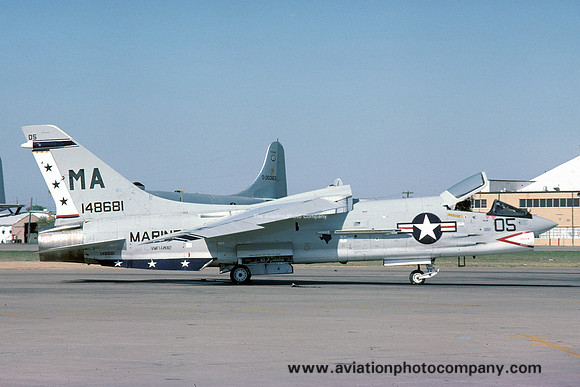 USMC VMF(AW)-112 Chance F-8H Crusader 148681/MA-05 (1975)