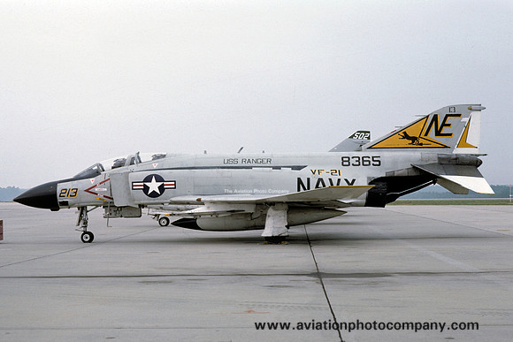 US Navy VF-21 McDonnell F-4J Phantom 158365/NE-213 (1975)