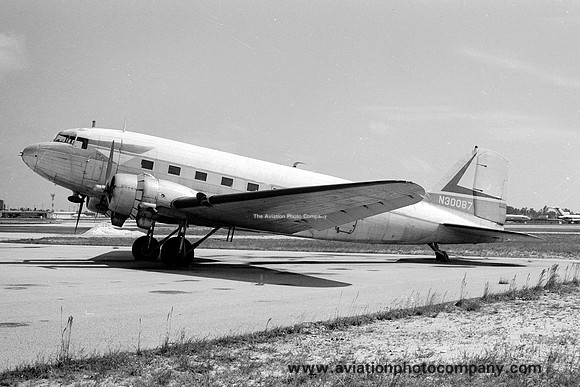 Douglas C-47 Dakota N30087 (1970)