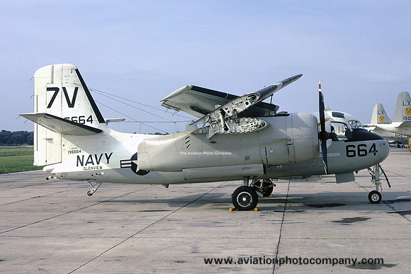 US Navy Glenview Grumman US-2A Tracker 136664/7V