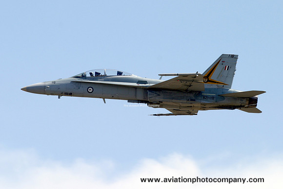 RAAF 2 OCU McDonnell Douglas F/A-18B A21-118 (2009)