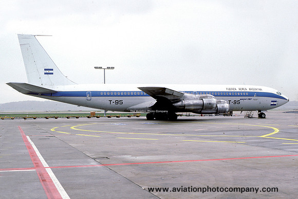 Argentinian Air Force Boeing 707-300B T-95 (1987)