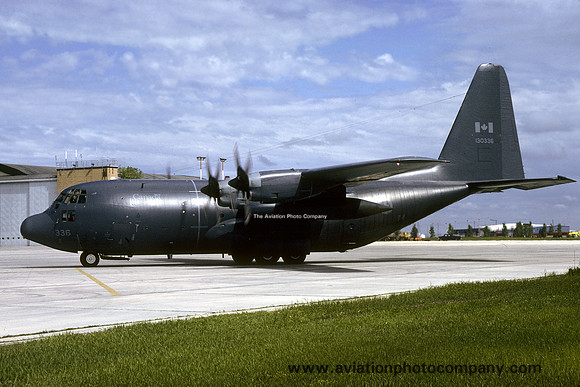 Canadian Air Force Lockheed CC-130H Hercules 130336 (2001)