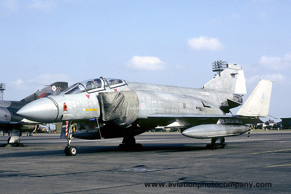RAF 228 OCU 64 Squadron McDonnell F-4M Phantom FGR.2 XT900/O (1981)