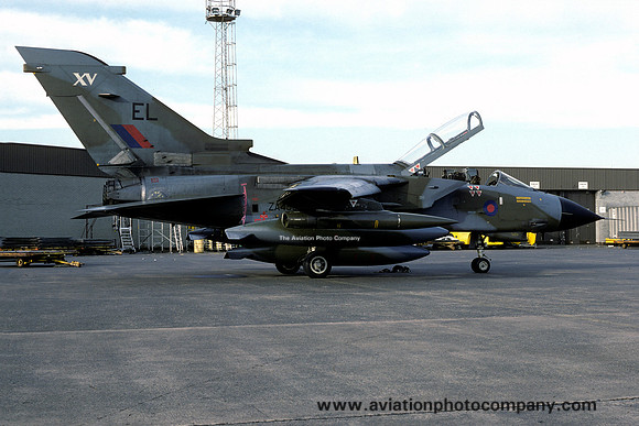 RAF 15 Squadron Panavia Tornado GR.1 ZA459/EL (1988)