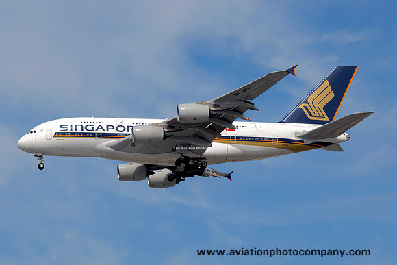Singapore Airlines Airbus A.380-800 9V-SKI at Los Angeles IAP (2011)