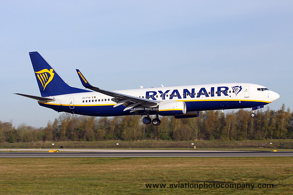 Ryanair Boeing 737-800 EI-FIO at Manchester IAP (2016)