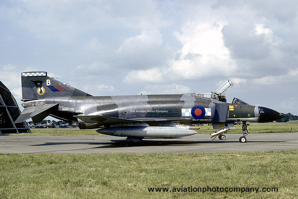 RAF 19 Squadron McDonnell F-4M Phantom FGR.2 XV480/B (1982)