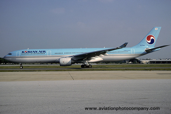 Korean Air Airbus A330-300 HL7540 (1999)