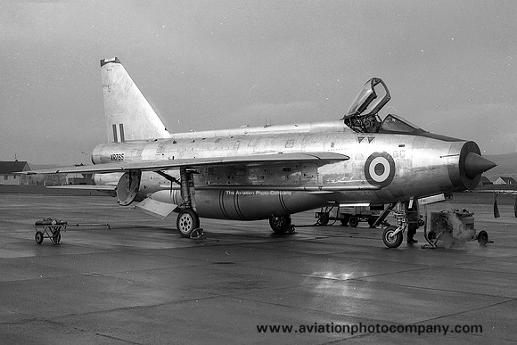 RAF English Electric Lightning F.6 XR765 (1970)