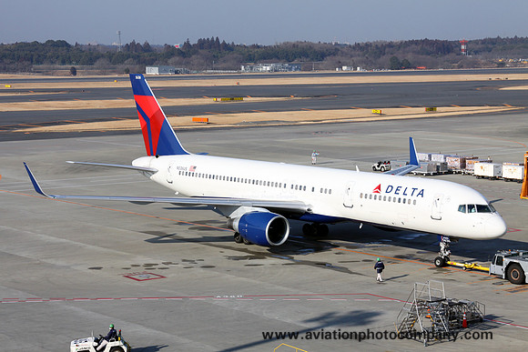 Delta Airlines Boeing 757-200 N536US at Tokyo Narita (2012)