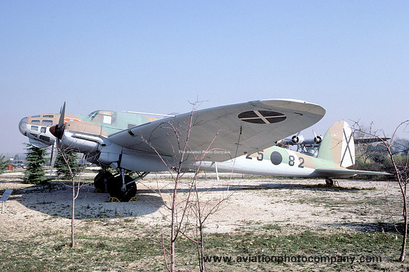 Spanish Air Force Heinkel He111E 25-82 (1987)