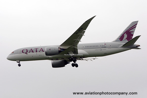Qatar Airways Boeing 787-8 A7-BCB at Manchester (2013)