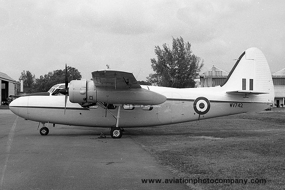RAF Labuan Communications Squadron Hunting Pembroke C.1 WV742 at RAF Seletar (1966)