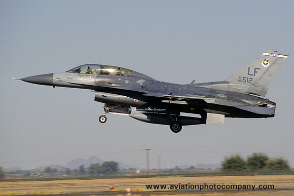 USAF 56 FW 62 FS GD F-16D Fighting Falcon 85-1512/LF (2000)