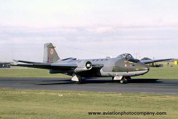 RAF 39 Squadron English Electric Canberra PR.9 XH174 (1981)