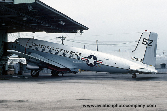 USMC H&MS-17 Douglas C-117D 50838/SZ (1976)