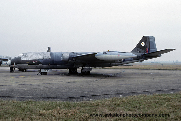RAF 231 OCU English Electric Canberra T.4 WE113 stored at RAF Wyton (1992)