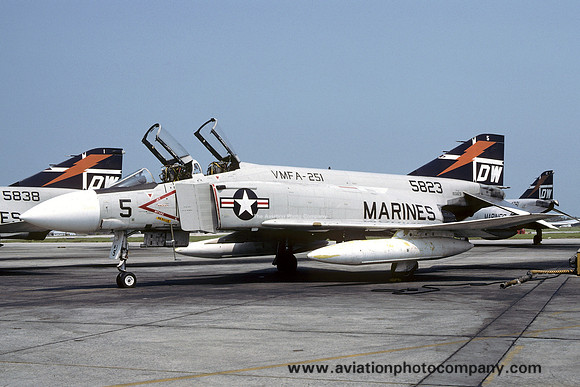 USMC VMFA-251 McDonnell F-4J Phantom 155823/DW-5 (1975)