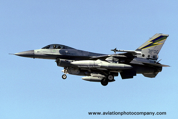 USAF 31 FW General Dynamics F-16C 88-0532 (2000)