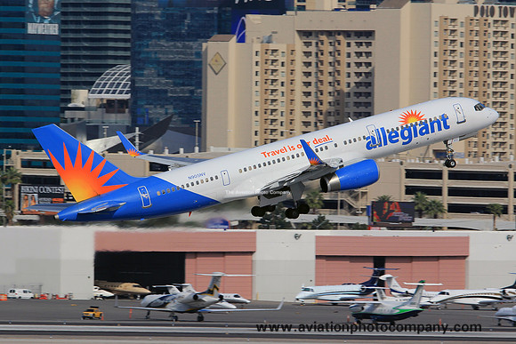 Allegiant Airlines Boeing 757-200 N905NV at Las Vegas IAP (2014)