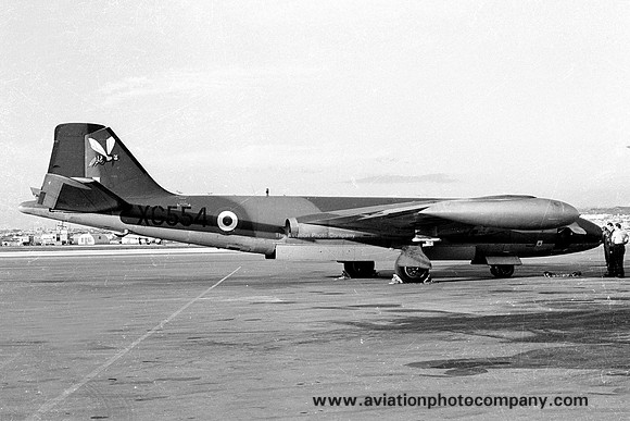 RAF 213 Squadron English Electric Canberra B(I).6 XG554 at RAF Luqa (1969)