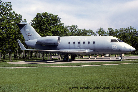 Canadian Air Force Canadair CL-604 144612 (2001)
