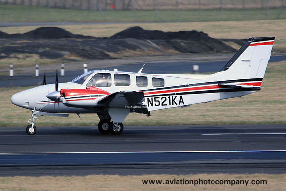 Beech Baron 58 N521KA at Prestwick (2015)
