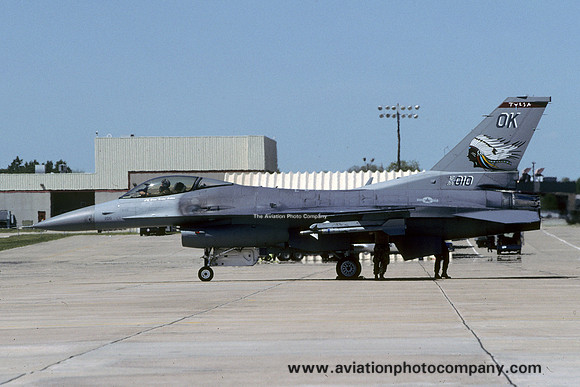 USAF Oklahoma ANG 125 FS GD F-16C Fighting Falcon 89-2010/OK (2001)