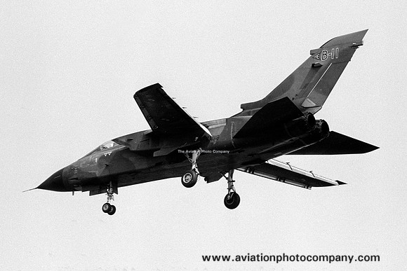 RAF TTTE Panavia Tornado GR.1 ZA319/B-11 (1984)