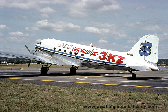 Set Air Douglas C-47 Dakota VH-MIN (1982)